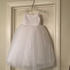 White flower girl dress
